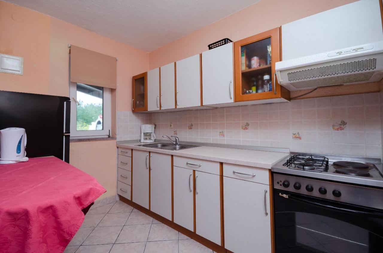 Apartments Helena ロパール エクステリア 写真