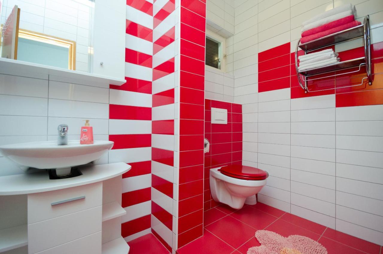 Apartments Helena ロパール エクステリア 写真